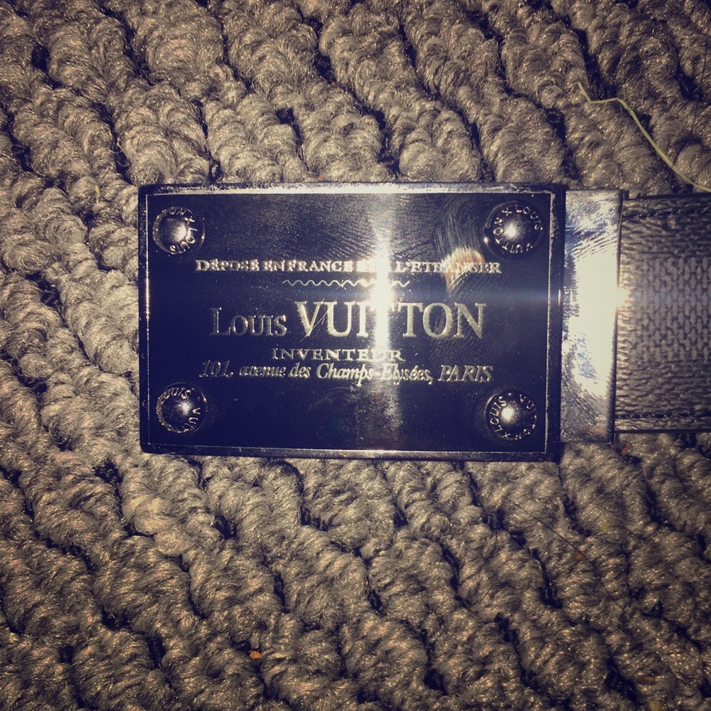 LOUIS VUITTON
DAMIER GRAPHITE INVENTEUR CEINTURE